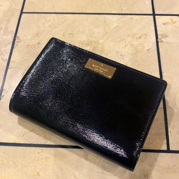 kate spade Handbags - Kate Spade ♠️ Wallet